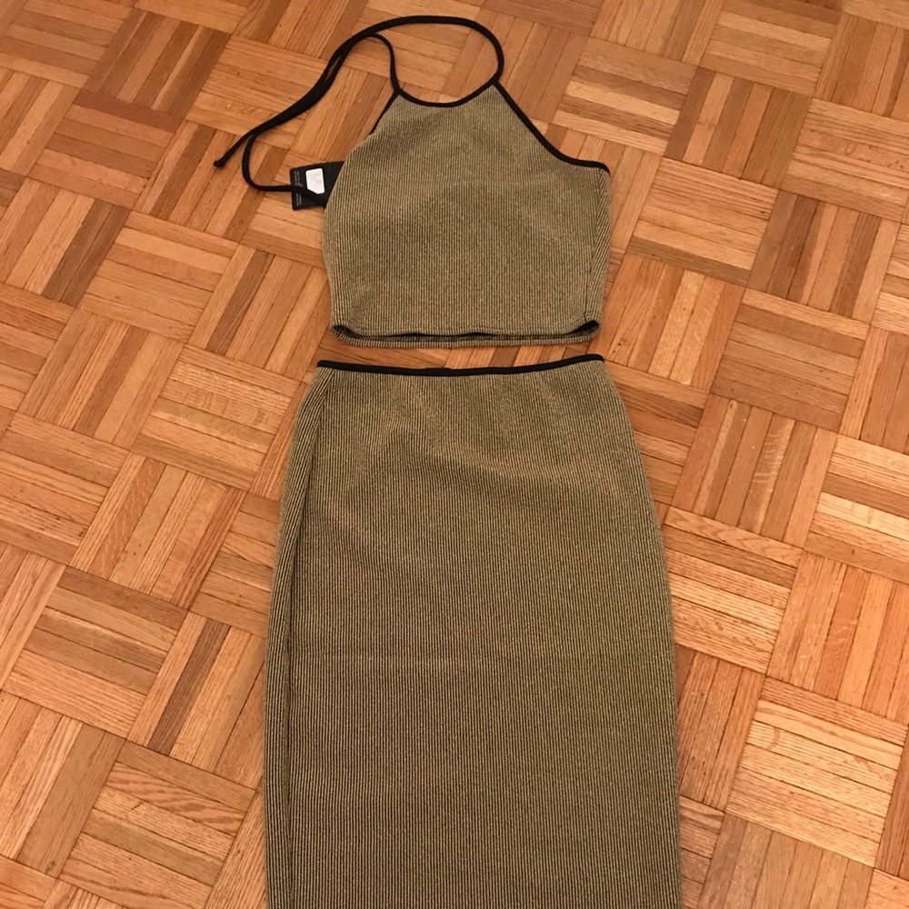 Brand new 2 piece Sparkle Set. Never worn.